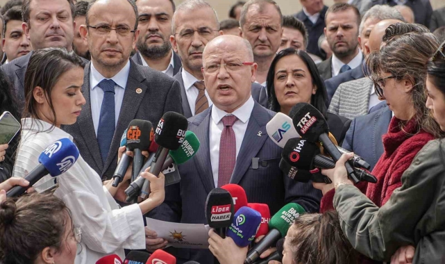 Ak Parti'den Bursa Büyükşehir Belediye Başkanı Mustafa Bozbey hakkında suç duyurusu