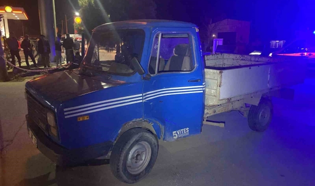 Antalya'da motosiklet ile kamyonet çarpıştı: 1 ölü, 1 yaralı