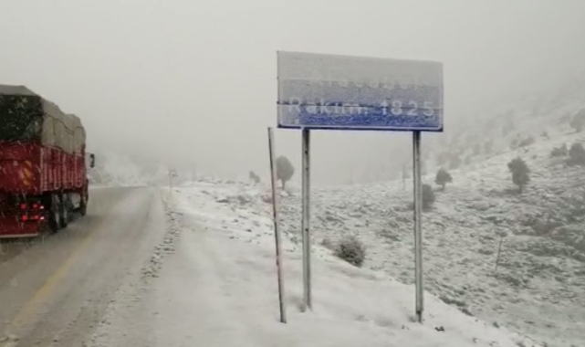 Antalya'ya nisan ayında kar süprizi