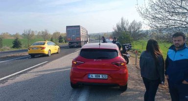 Aracından inen tır sürücüsüne otomobil çarptı