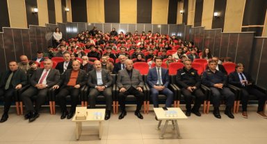 Arhavi'de sempozyum düzenlendi