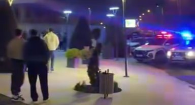 AVM'ye silahla girmek istediler, tartışma çıkarttılar: 4 gözaltı