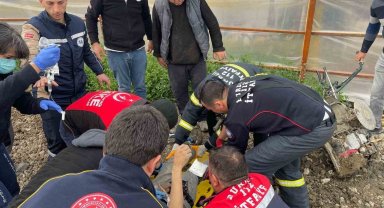 Ayağı çapa makinesine sıkışan şahıs itfaiye ekipleri tarafından kurtarıldı