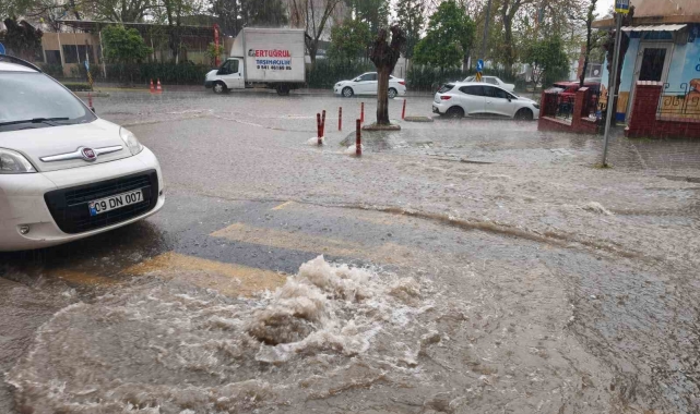 Aydın'da sağanak etkili oldu