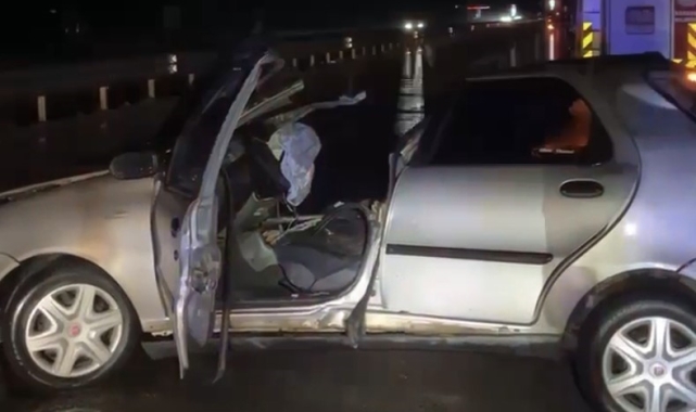 Babaeski&#039;de trafik kazası: Otomobilde sıkışan yaralıyı itfaiye kurtardı