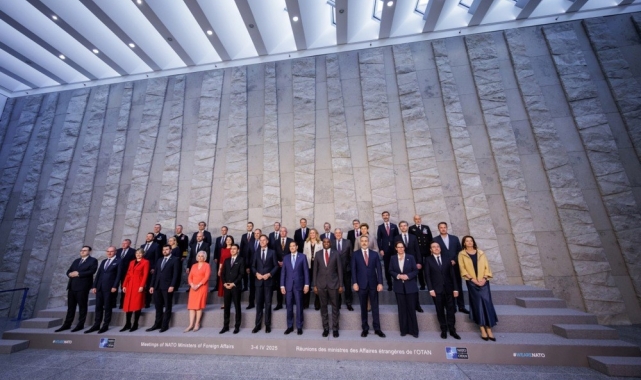 Bakan Fidan, NATO Dışişleri Bakanları aile fotoğrafında yer aldı