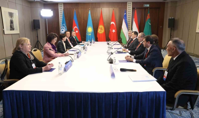 Bakan Memişoğlu: "TDT olarak ortak hareket etmeli, sağlıkta eşitliği sağlamak adına somut adımlar atmalıyız"