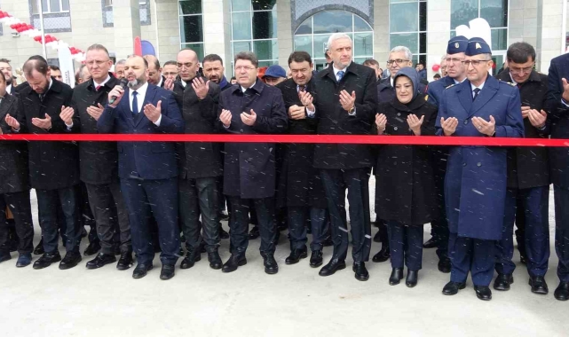 Bakan Tunç: "Yeni Adliye binası, hızlı ve etkin hizmetin teminatı olacak"