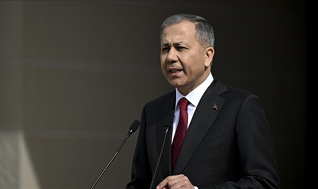 Bakanı Yerlikaya: 120 göçmen kaçakçılığı organizatörü ile 519 göçmenin yakalandı