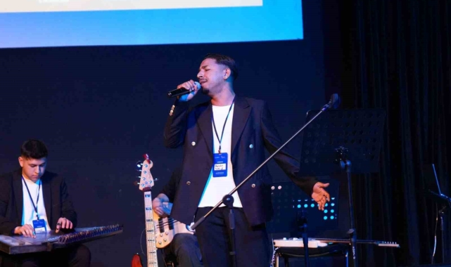 Balıkesirli gençler &#039;Kültür ve Sanat&#039; da yarıştılar