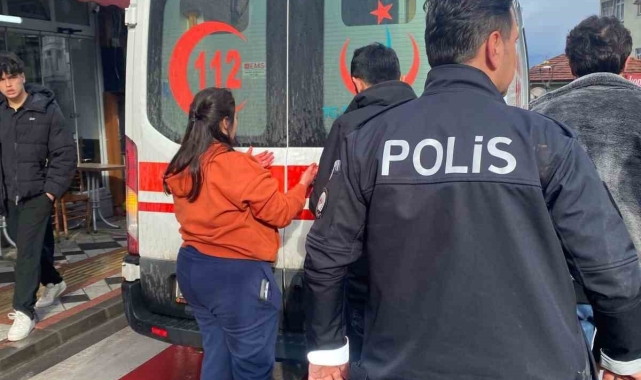 Bartın'da falçatalı tekmeli kavga:1 yaralı