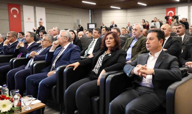 Başkan Ahmet Aras&#039;tan İller Bankası Genel Kurulu&#039;nda &#039;Turizm Vergisi&#039; çağrısı