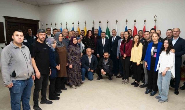 Başkan Odabaşı personei ve vatandaşlarla bayramlaştı
