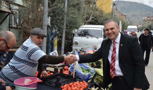 Başkan pazarcı esnaflarıyla bir araya geldi