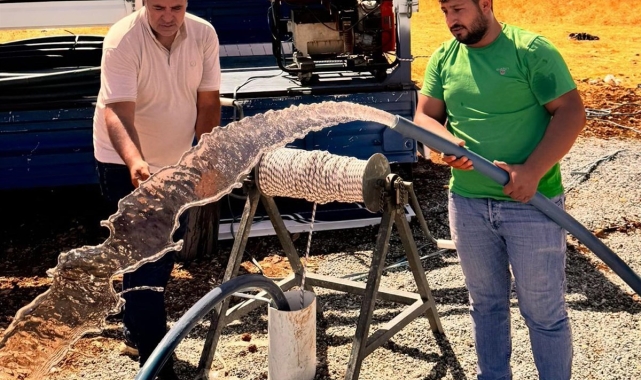 Batman'da Gaziler köyü 170 metrelik sondaj ile suya kavuştu