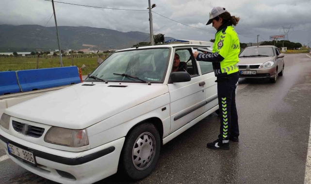 Bayramın son günü İzmir'e dönüşler başladı