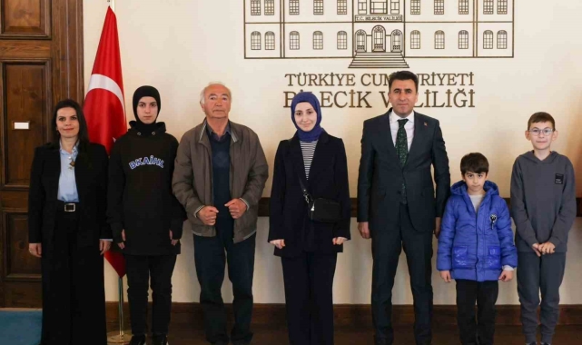 Bilecik'te yıl boyunca en çok kitap okuyanlara ödül