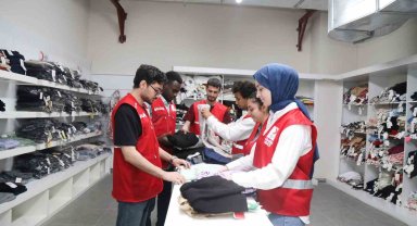 Bursa Teknik Üniversitesinde ihtiyaç sahipleri için butik açıldı