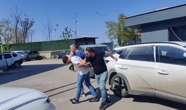 Bursa'da kuyumcu soymak için silah çekip ateş açan şüpheli ve arkadaşları yakalandı