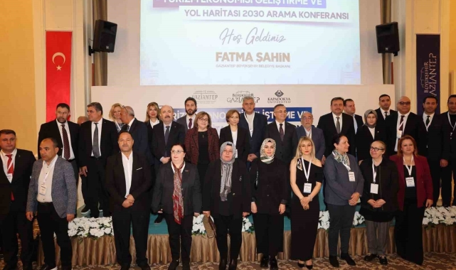 Büyükşehir'den 'Turizm Ekonomisi Geliştirme ve Yol Haritası 2030 Arama Konferansı'
