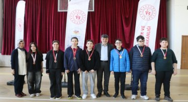 Çarşamba'da satranç turnuvası düzenlendi