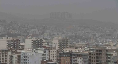Cizre'de toz taşınımı hayatı olumsuz etkiledi