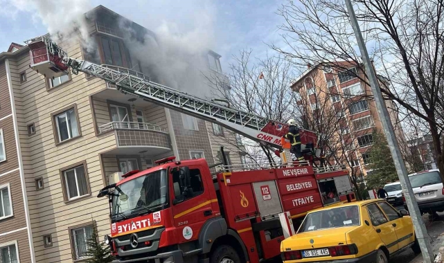Çocuk odasında çıkan yangın korkuttu