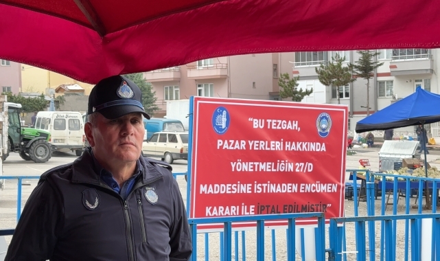 Çorum&#039;da kasalarca domatesi çöpe döken pazarcının tezgah yeri iptal edildi