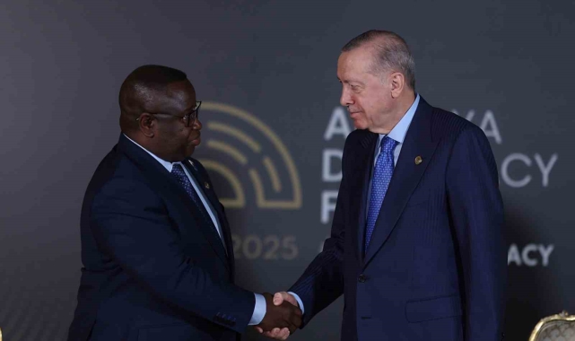 Cumhurbaşkanı Erdoğan, Sierra Leone Cumhurbaşkanı Bio ile görüştü