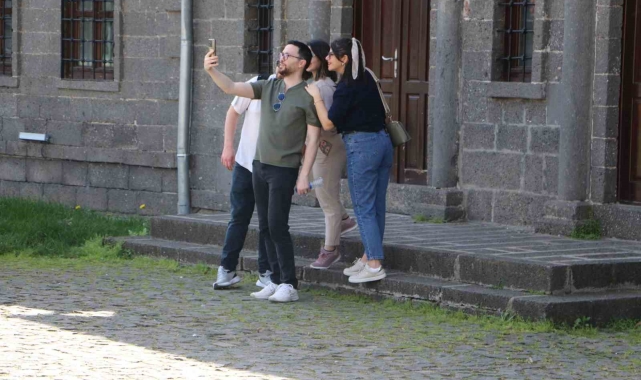 Diyarbakır Müzesi bayram tatilinde 13 bin ziyaretçiyi ağırladı