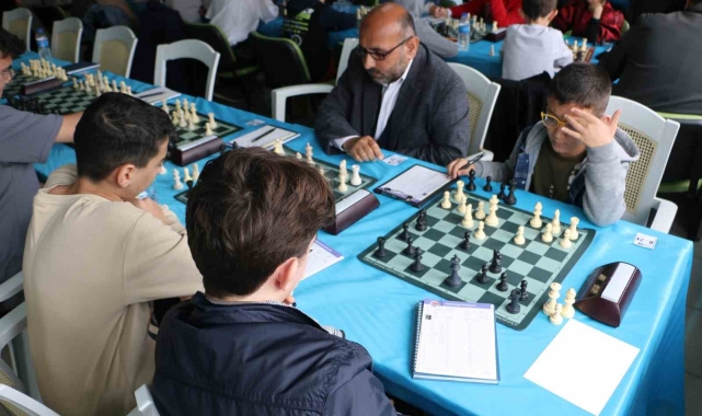 Diyarbakır'da 7'den 70'e satranç turnuvası
