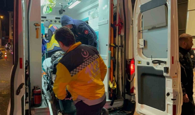 Edirne'de otomobil yaşlı kadına çarpıp kaçtı: 1 yaralı