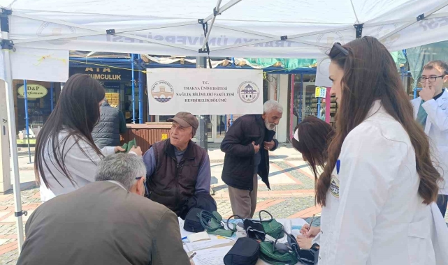 Edirne'de üniversite öğrencilerinden kanser farkındalık etkinliği
