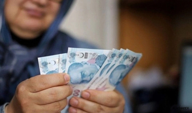 Emekliler bekliyordu! İkramiye farklarıyla ilgili duyuru yapıldı