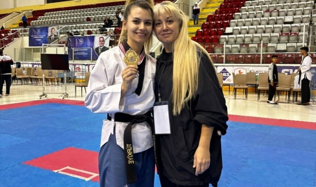 Eskişehir'de gurubu anne ve kızı Taekwondo Milli Takımı'nda