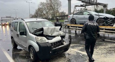 Fatih'te zincirleme trafik kazası: 1 yaralı