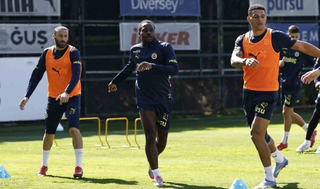 Fenerbahçe'de Trabzonspor mesaisi devam etti