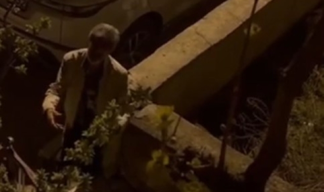 Gece yarısı zillere basıp evine gitmek için yardım istedi, 'ben nüfus müdürlüğü müyüm" cevabı aldı