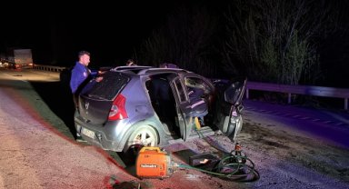 GÜNCELLEME - Çorum'da tıra arkadan çarpan otomobilin sürücüsü hastanede öldü