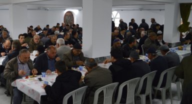 Havza'da çiftçilerin bereketli bir sezon geçirmesi için afat kurbanı kesildi, dualar edildi