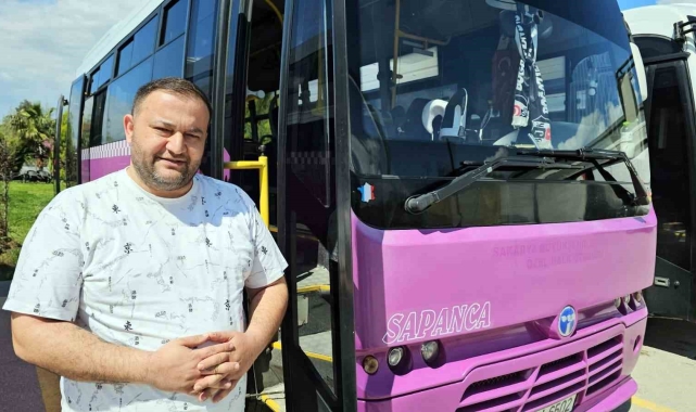 İçerisinde altın ve ziynet eşya dolu olan çantayı otobüste unuttu