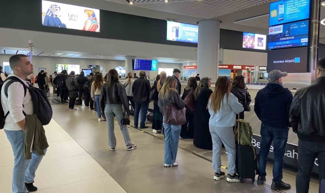 İstanbul Havalimanı'nda dönüş yoğunluğu başladı