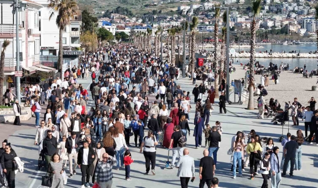 İstanbullular, Ramazan Bayramı&#039;nda Büyükçekmece sahillerine akın etti