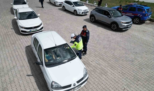 Jandarma bayram tatilinde denetimlerine devam etti