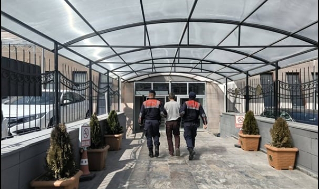 Jandarma inşaattan hırsızlık yapan şahıslar Afyonkarahisar'da yakalandı