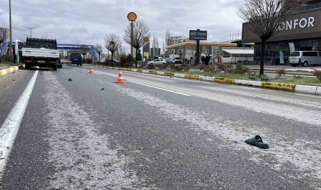 Kamyonetin çarptığı yaya hayatını kaybetti