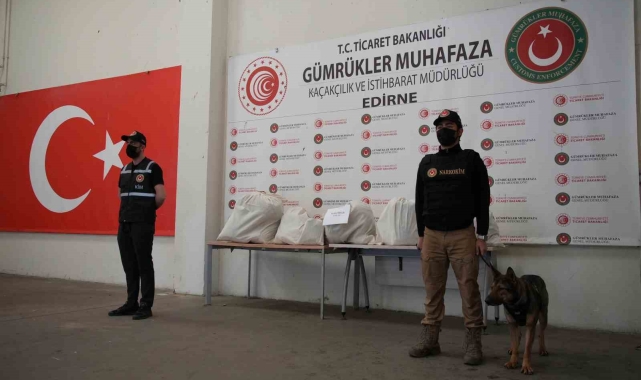 Kapıkule'de zehir tacirlerine geçit yok: 2 ayrı operasyonda yaklaşık 46 kilo uyuşturucu ele geçirildi