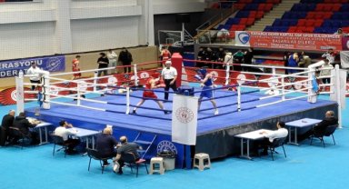 Karabük'te düzenlenen Okul Sporları Gençler Türkiye Boks Birinciliği sona erdi
