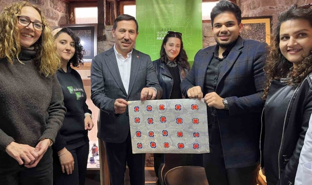 Karatay'da geleneksel sanatlar yabancı öğrencilerle buluşuyor