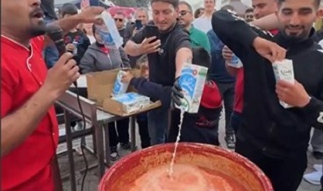 Karnavalda Hindistan sokak lezzetlerini andıran fenomen dönercinin standı kaldırıldı